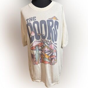 American Eagle The Doors Graphic Tee in Cream with Pastel Mushroom Design Sz Med